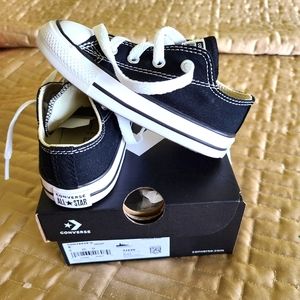 Infant converse, size 6